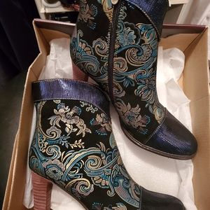 women's size 8 bootie